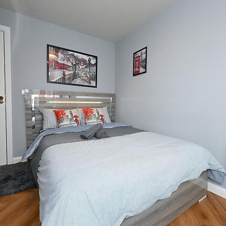 2 Bedroom Flat In Wood Green Piccadilly Line Λονδίνο Εξωτερικό φωτογραφία