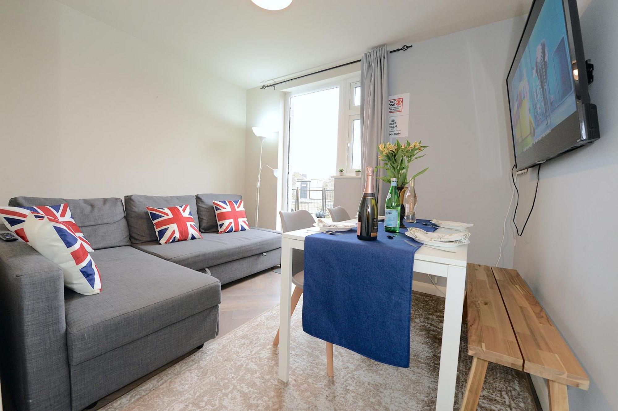 2 Bedroom Flat In Wood Green Piccadilly Line Λονδίνο Εξωτερικό φωτογραφία